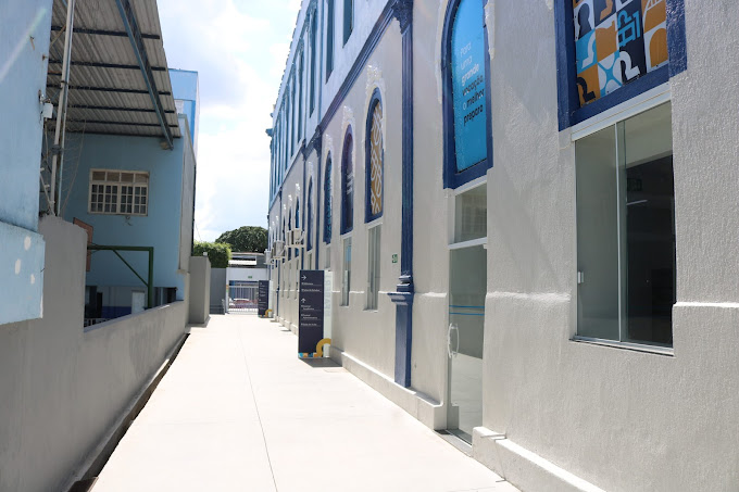 Fachada externa da FABERJ